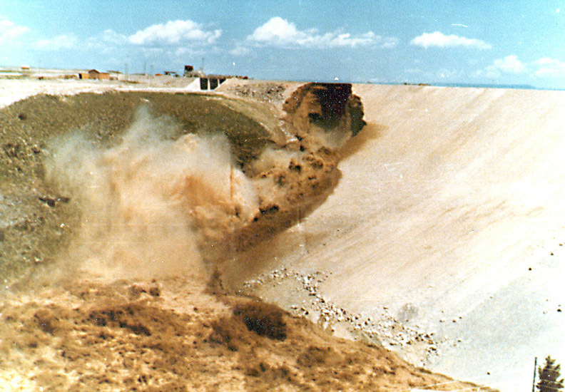 Teton Dam, Early Flood