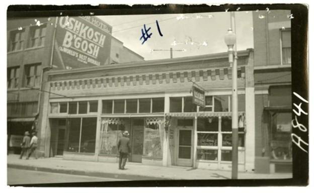 Building 170 in 1920, two years before the recorded police raid on William Pranthel’s ice cream parlor took place in the same building