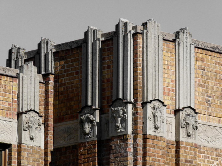 Exchange building, showing animal heads on the facade