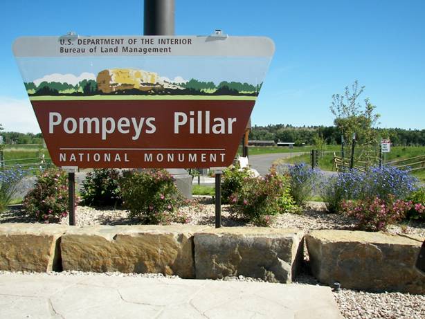 Pompeys Pillar Sign