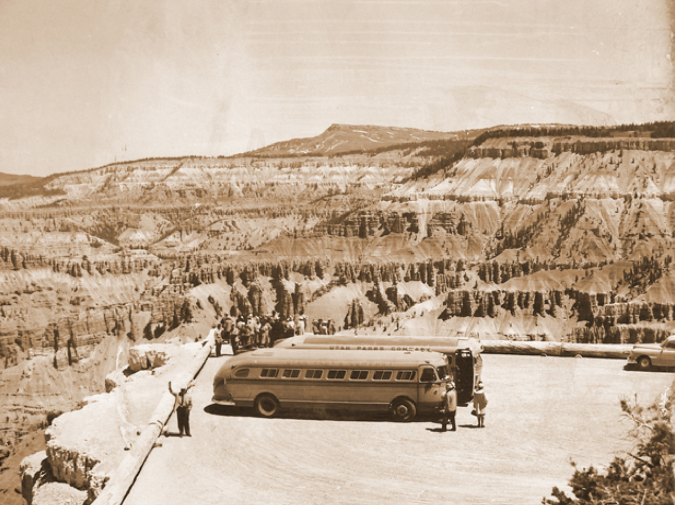 Utah Parks Company buses at Bryce Canyon, 1950